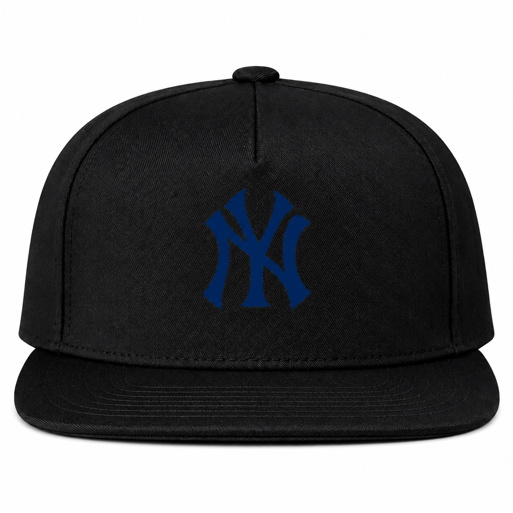 Black New York Yankees snapback hat - front view