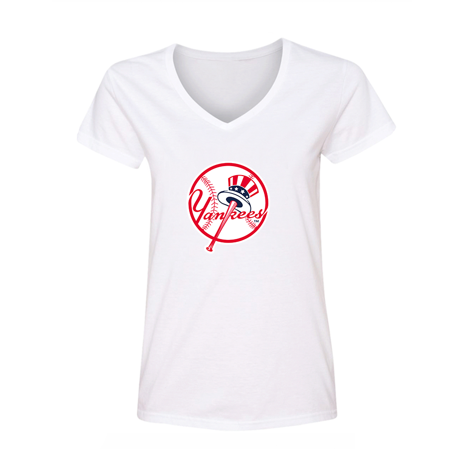 NBA Women's Yankees NY V-Neck T-Shirt